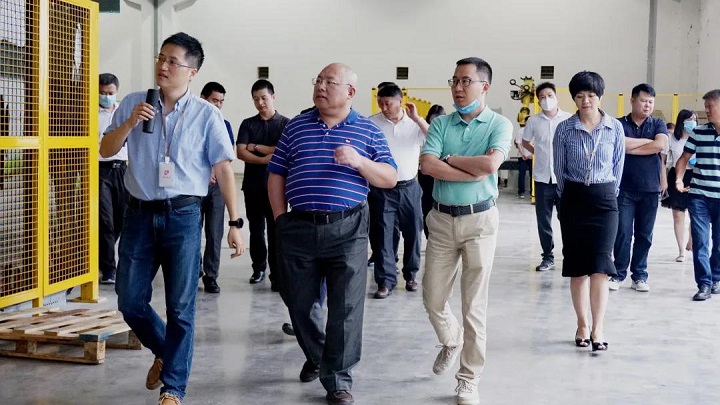 热烈欢迎东莞机器人财产协会一行莅临我司考察交流